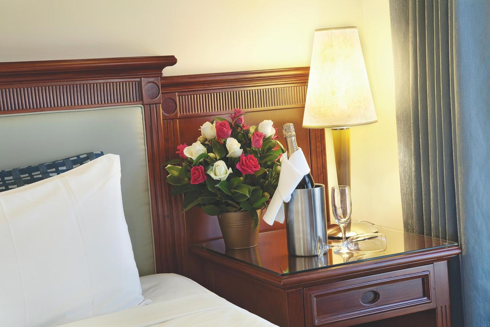Best Western Plus Buckingham International Мурабин Номер фото